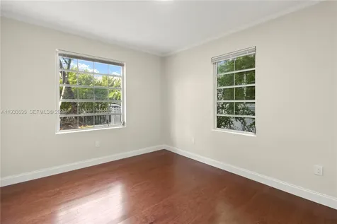 1605 Euclid Avenue Miami Beach FL 33139