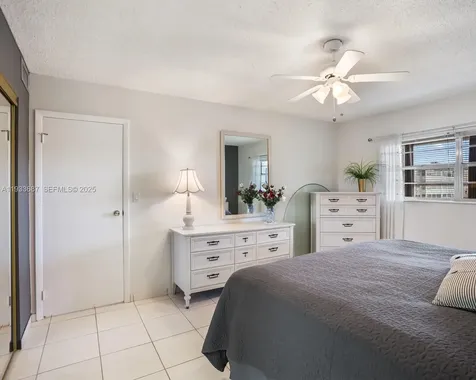 4706 NW 36th Street Lauderdale Lakes FL 33319