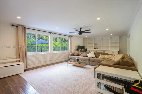 1707 NE 52nd Street Oakland Park FL 33334