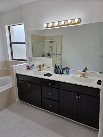 634 SE 37 Avenue Homestead FL 33033