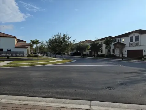 634 SE 37 Avenue Homestead FL 33033