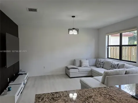 634 SE 37 Avenue Homestead FL 33033