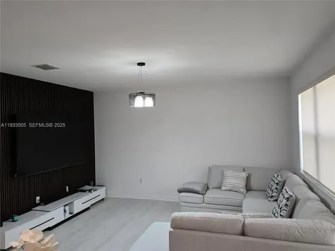 634 SE 37 Avenue Homestead FL 33033