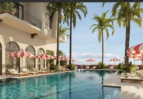 65 S Palm Avenue Sarasota FL 34236