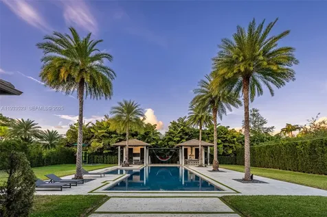 8271 SW 67th Street Miami FL 33143