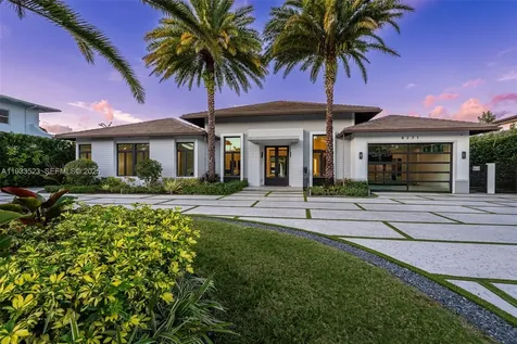 8271 SW 67th Street Miami FL 33143