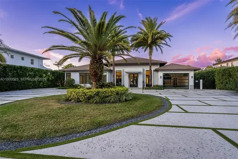 8271 SW 67th Street Miami FL 33143