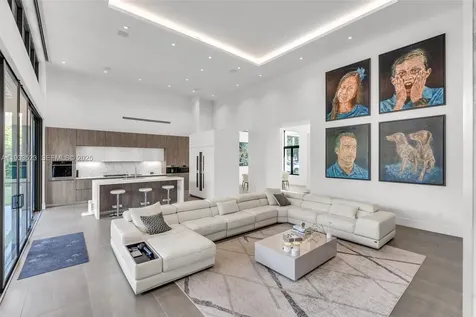 8271 SW 67th Street Miami FL 33143