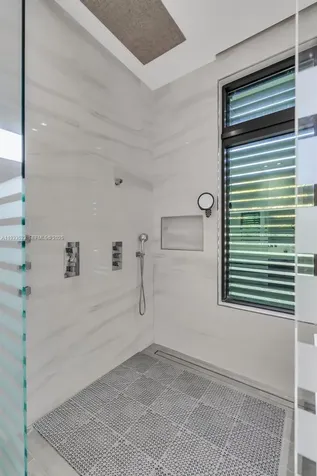 8271 SW 67th Street Miami FL 33143