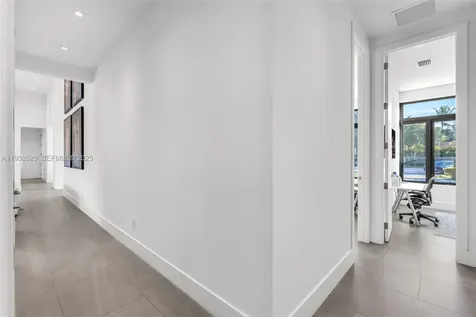 8271 SW 67th Street Miami FL 33143