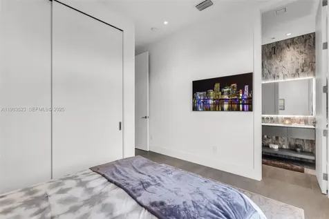 8271 SW 67th Street Miami FL 33143