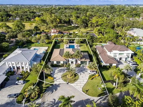 8271 SW 67th Street Miami FL 33143