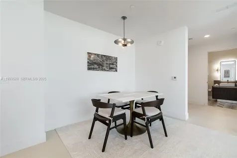 601 NE 1st Avenue Miami FL 33132