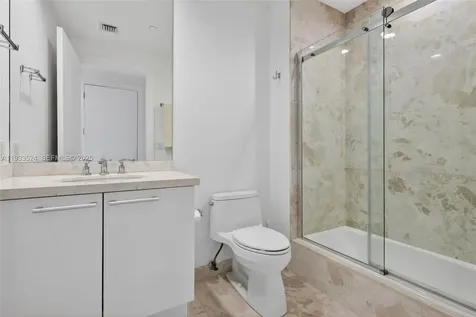 4100 Island Boulevard Aventura FL 33160
