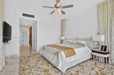 4100 Island Boulevard Aventura FL 33160