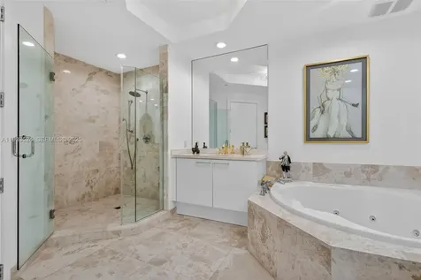 4100 Island Boulevard Aventura FL 33160