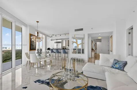 4100 Island Boulevard Aventura FL 33160