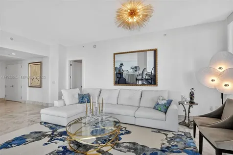4100 Island Boulevard Aventura FL 33160