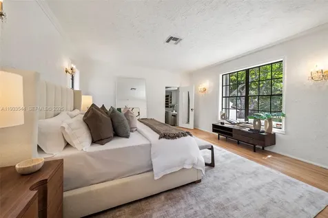 3500 Flamingo Drive Miami Beach FL 33140