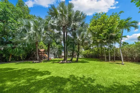 3500 Flamingo Drive Miami Beach FL 33140