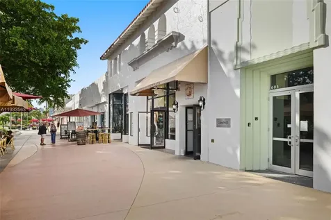 605 Lincoln Road Miami Beach FL 33139