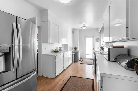 5965 Alton Road Miami Beach FL 33140