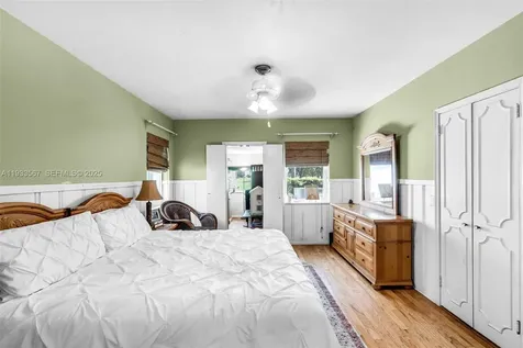 5965 Alton Road Miami Beach FL 33140