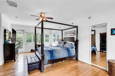 5965 Alton Road Miami Beach FL 33140