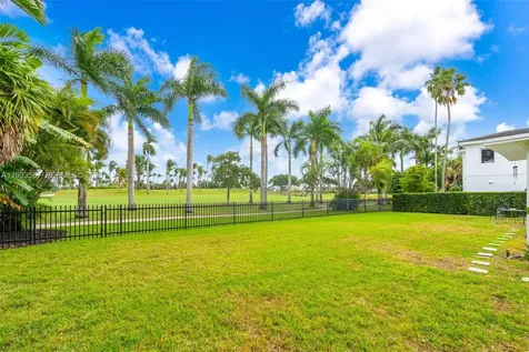 5965 Alton Road Miami Beach FL 33140