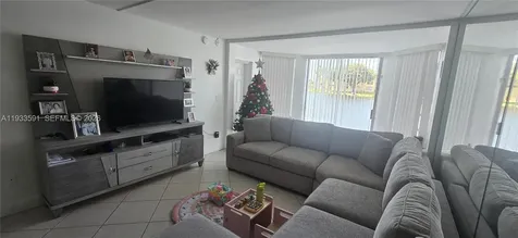 18900 NE 14th Avenue Miami FL 33179