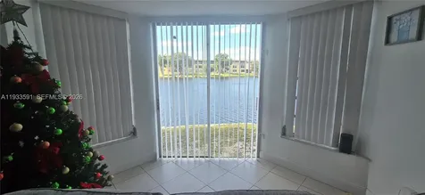 18900 NE 14th Avenue Miami FL 33179
