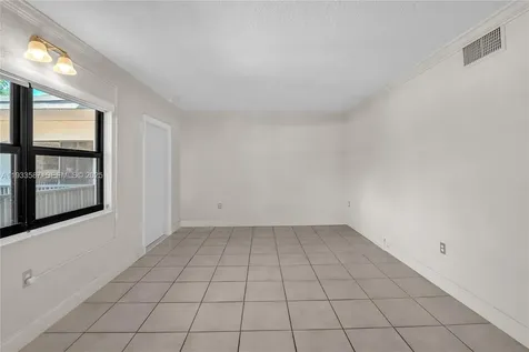 3265 Virginia Street Miami FL 33133