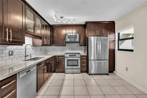 3265 Virginia Street Miami FL 33133
