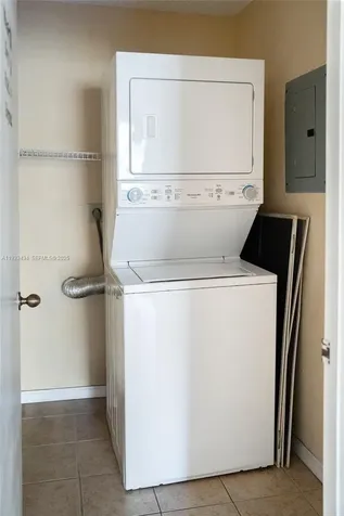 4035 W Mcnab Road Pompano Beach FL 33069