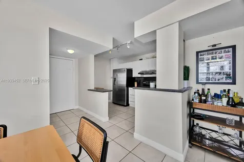 2016 Bay Drive Miami Beach FL 33141