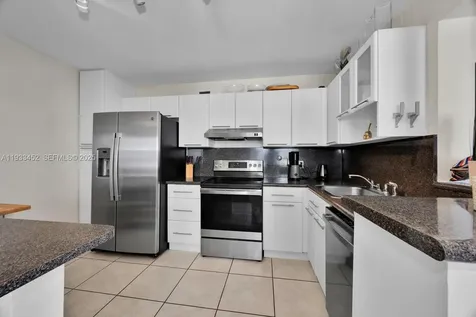 2016 Bay Drive Miami Beach FL 33141