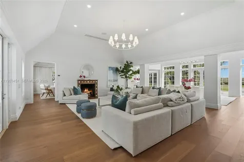 43 N Beach Road Jupiter Island FL 33455