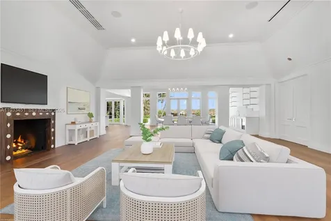 43 N Beach Road Jupiter Island FL 33455