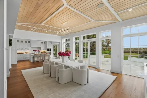 43 N Beach Road Jupiter Island FL 33455