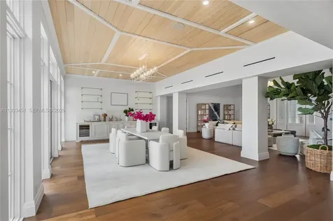 43 N Beach Road Jupiter Island FL 33455