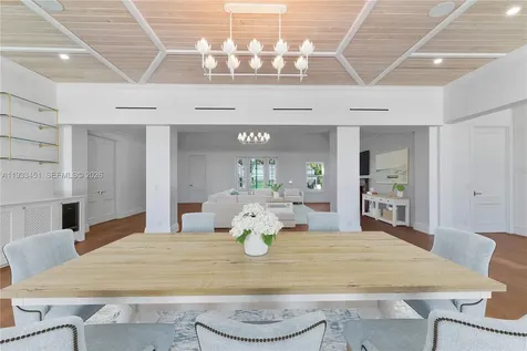 43 N Beach Road Jupiter Island FL 33455