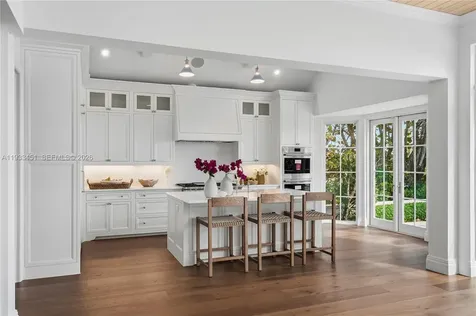 43 N Beach Road Jupiter Island FL 33455
