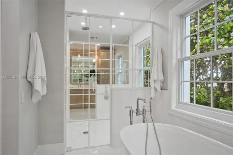 43 N Beach Road Jupiter Island FL 33455