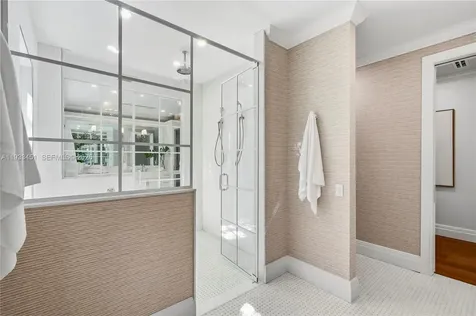 43 N Beach Road Jupiter Island FL 33455