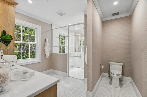 43 N Beach Road Jupiter Island FL 33455