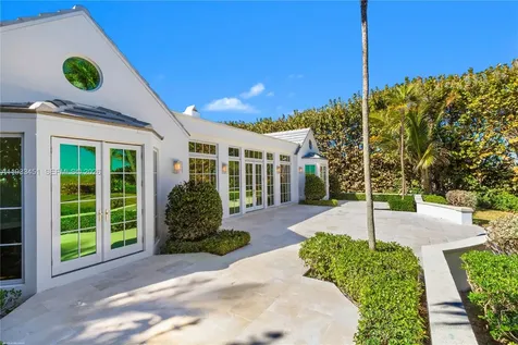 43 N Beach Road Jupiter Island FL 33455