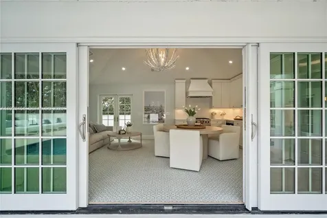 43 N Beach Road Jupiter Island FL 33455