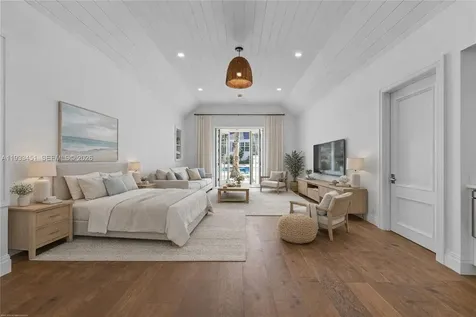 43 N Beach Road Jupiter Island FL 33455