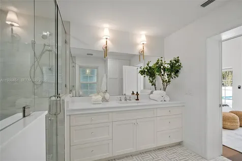 43 N Beach Road Jupiter Island FL 33455