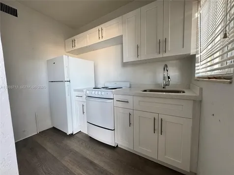 251 Hibiscus Drive Miami Springs FL 33166